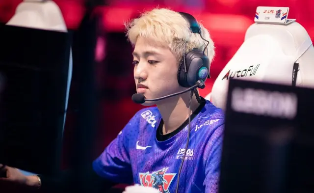 包含Rookie新星逆转表现惊艳，曼联未来可期！的词条